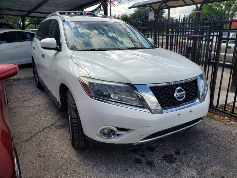2013 Nissan Pathfinder for sale at C.J. AUTO SALES llc. in San Antonio TX