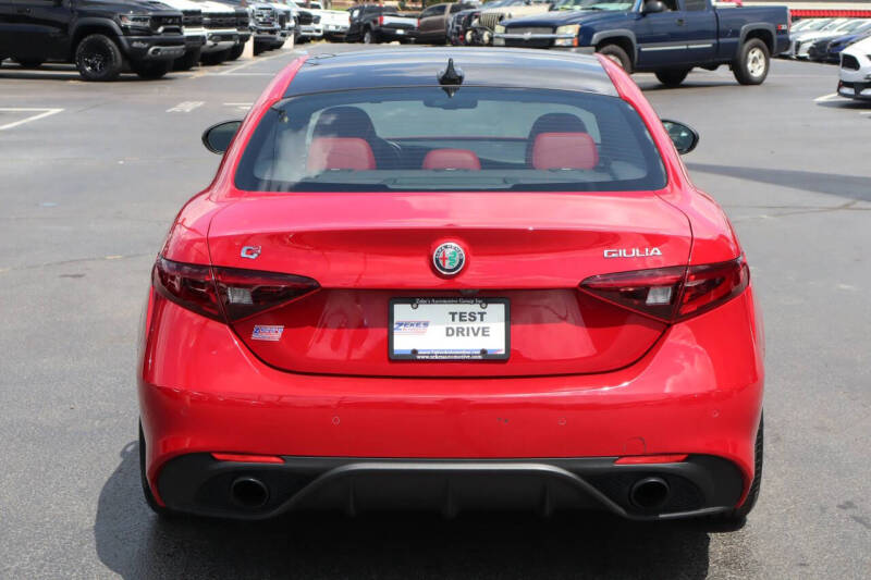2022 Alfa Romeo Giulia Veloce