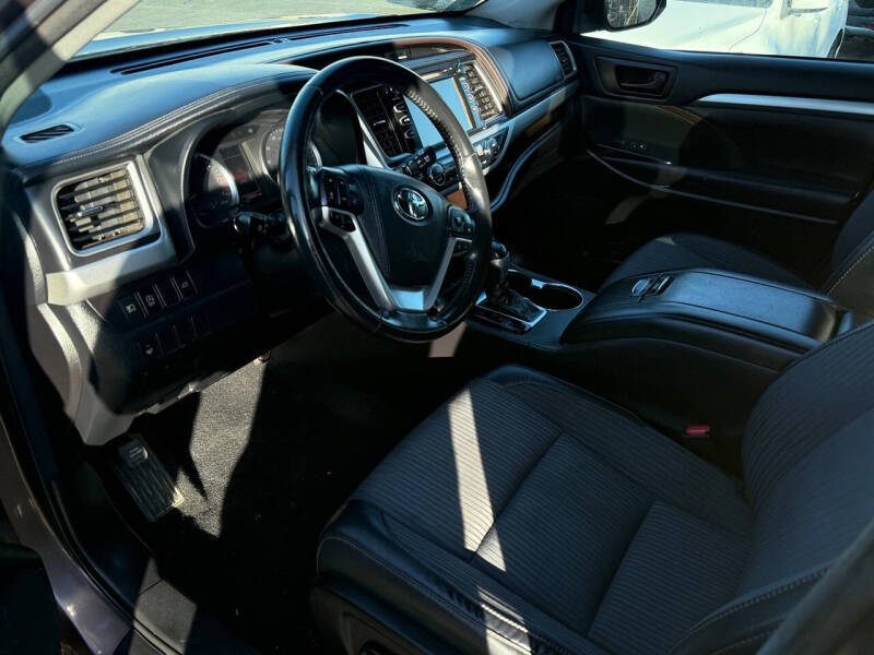 2017 Toyota Highlander LE Plus