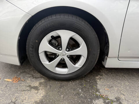 2012 Toyota Prius Two