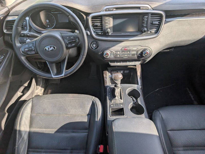 2017 Kia Sorento EX