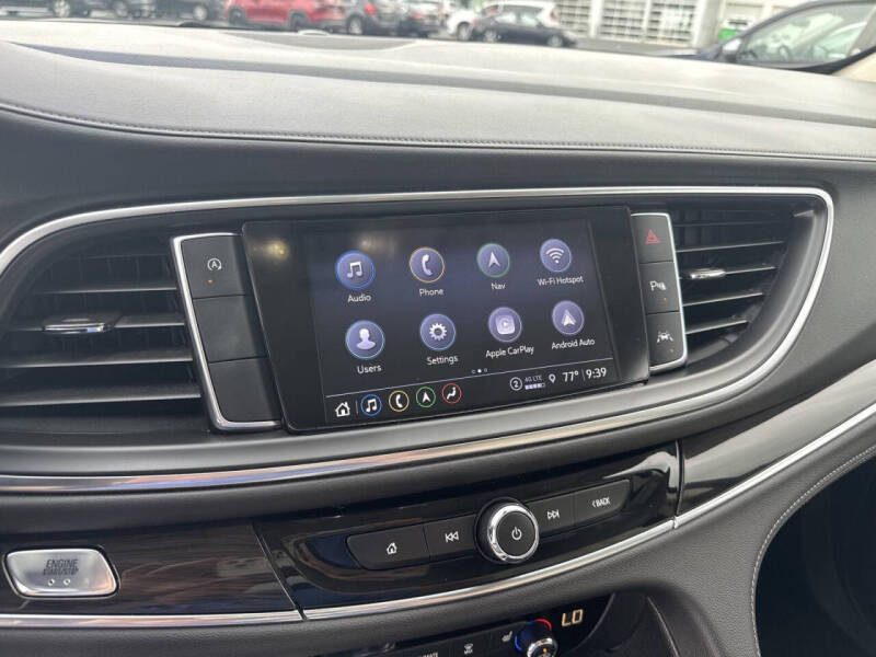2023 Buick Enclave Essence