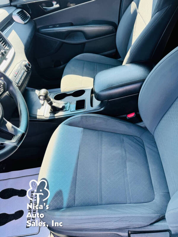 2018 Kia Sorento LX V6