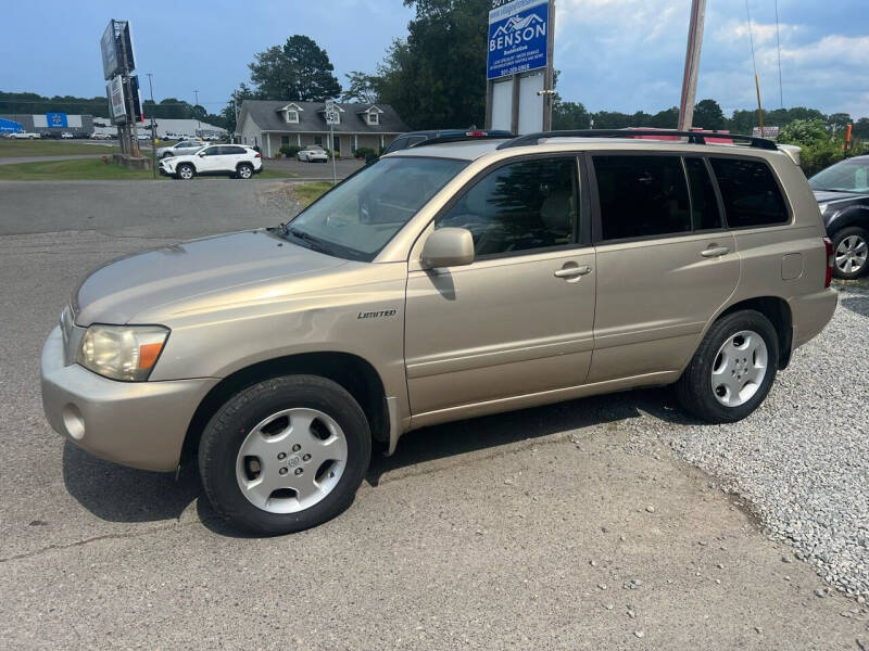 2004 Toyota Highlander for sale at Village Wholesale in Hot Springs Village AR