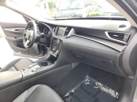 2025 Infiniti QX50 Luxe