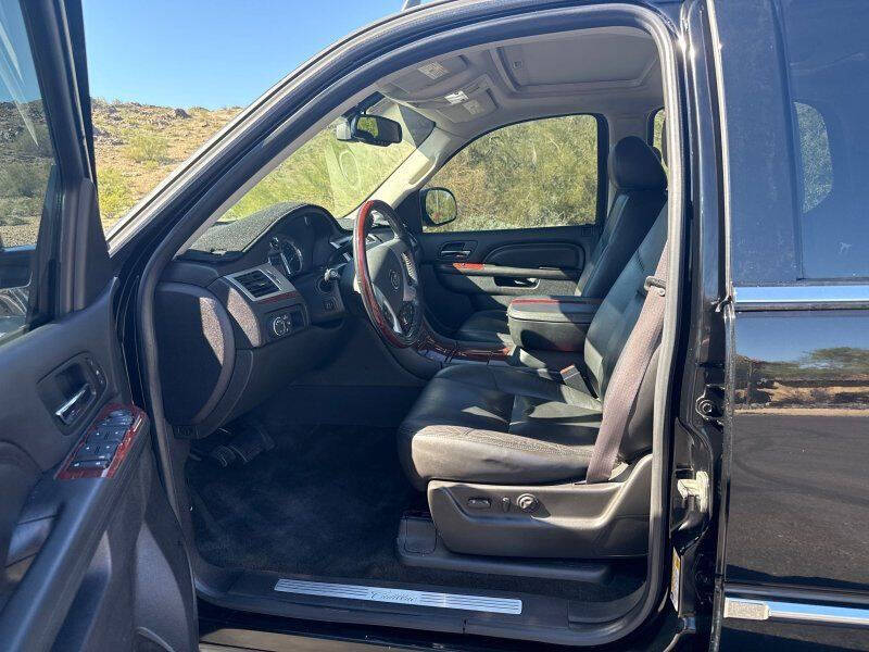 2011 Cadillac Escalade Premium