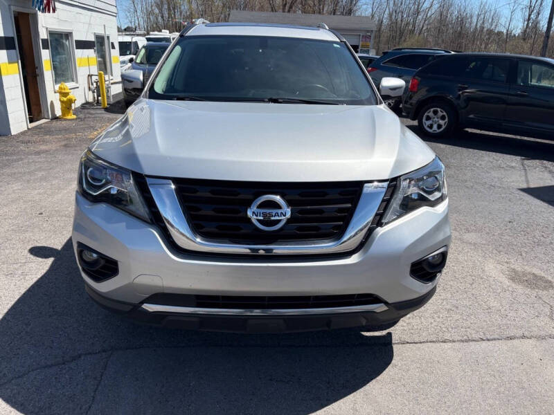 2017 Nissan Pathfinder Platinum