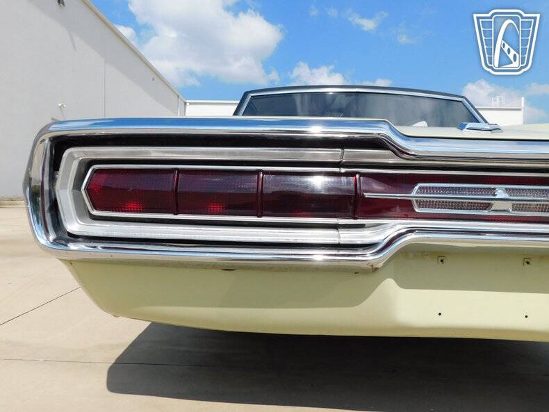 1966 Ford Thunderbird