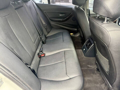 2014 BMW 3 Series 328i