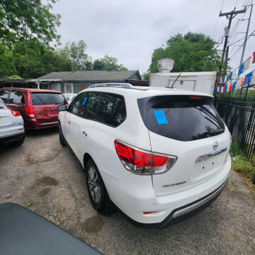 2014 Nissan Pathfinder for sale at C.J. AUTO SALES llc. in San Antonio TX