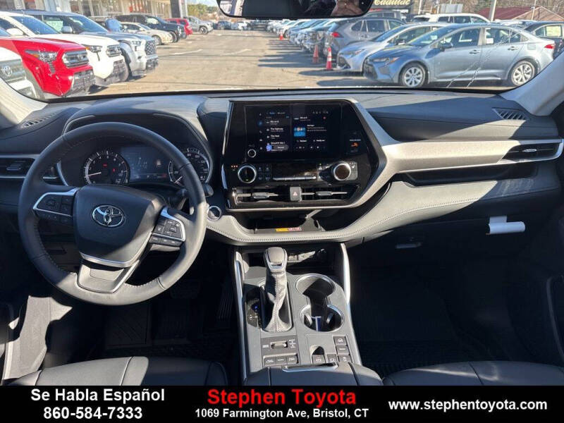 2026 Toyota Highlander XLE