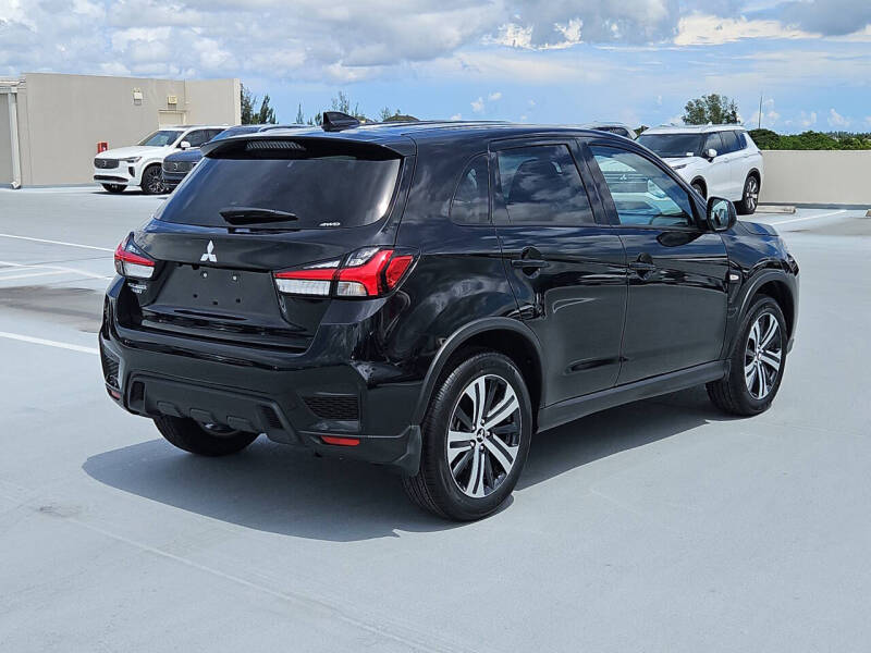 2025 Mitsubishi Outlander Sport ES