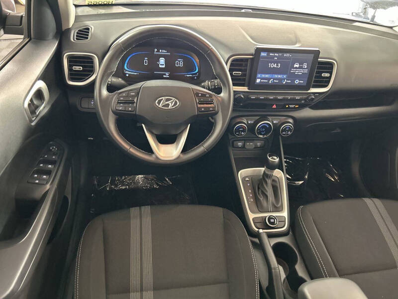 2025 Hyundai Venue SEL