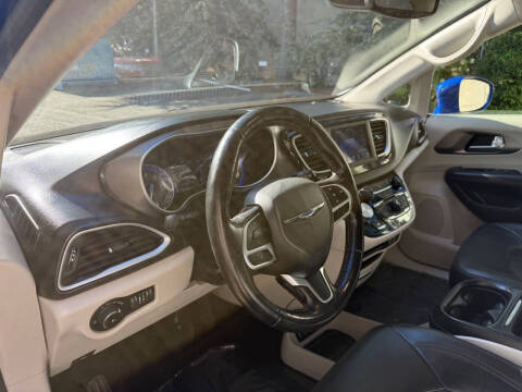 2020 Chrysler Pacifica Touring L