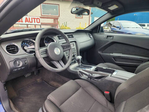 2012 Ford Mustang V6