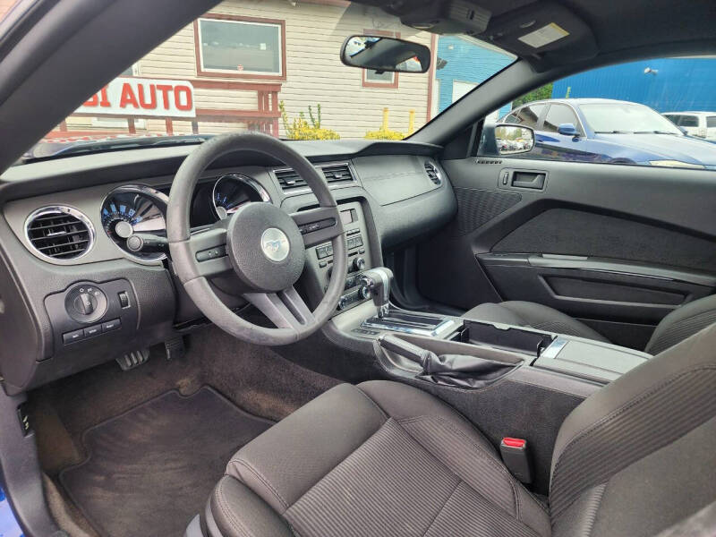 2012 Ford Mustang V6