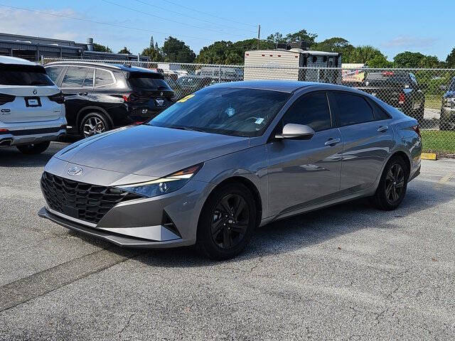 2022 Hyundai Elantra