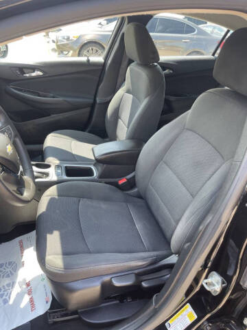 2017 Chevrolet Cruze LT Auto