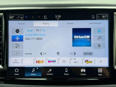 2026 Chrysler Pacifica Select