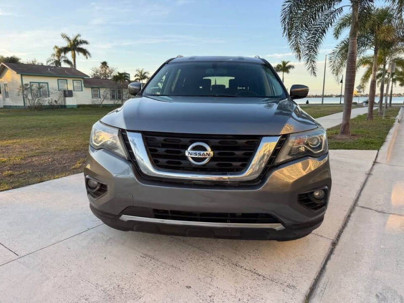 2017 Nissan Pathfinder SV