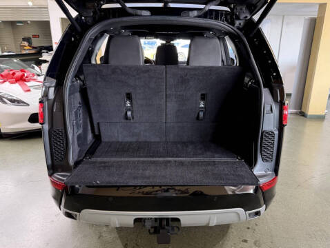 2020 Land Rover Discovery Landmark Edition