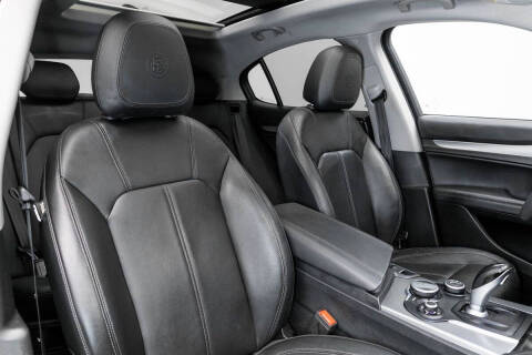 2018 Alfa Romeo Stelvio Sport