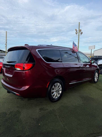 2019 Chrysler Pacifica Touring L
