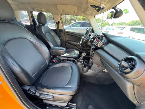 2015 MINI Hardtop 4 Door Cooper