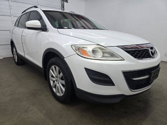 2010 Mazda CX-9 Sport's photo