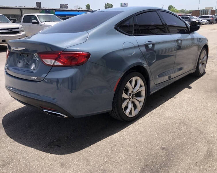 2015 Chrysler 200 S