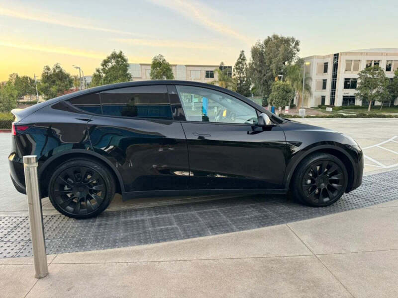2024 Tesla Model Y Long Range