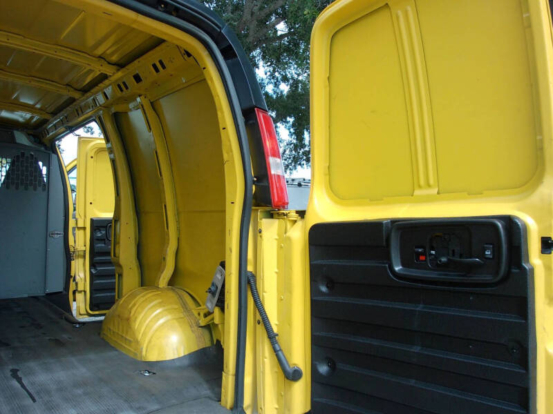 2020 Chevrolet Express 2500