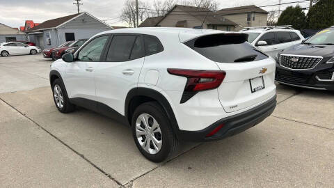 2025 Chevrolet Trax LS