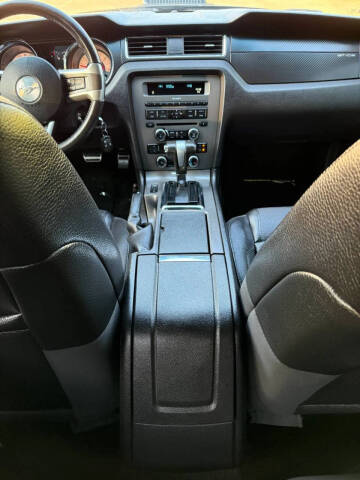 2011 Ford Mustang GT Premium