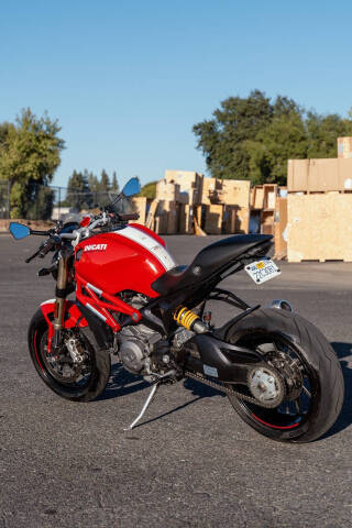 2013 Ducati Monster 1100 EVO