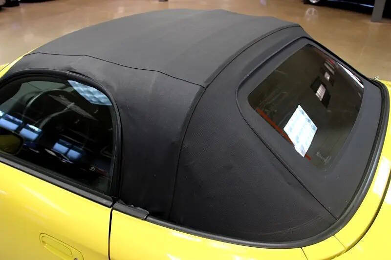 2004 Toyota MR2 Spyder