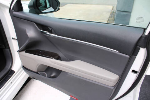 2022 Toyota Camry LE