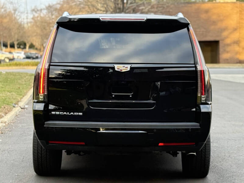 2020 Cadillac Escalade Luxury