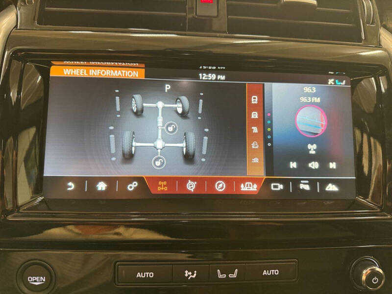 2017 Land Rover Discovery HSE Luxury Td6