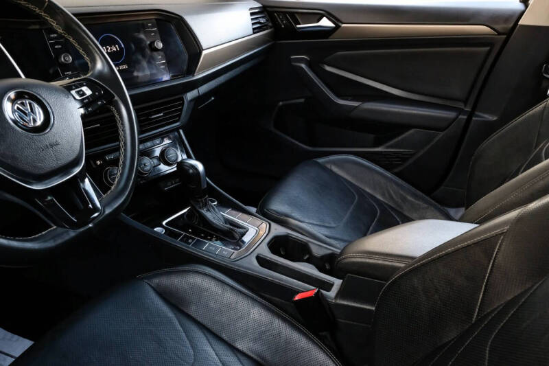 2021 Volkswagen Jetta SEL Premium