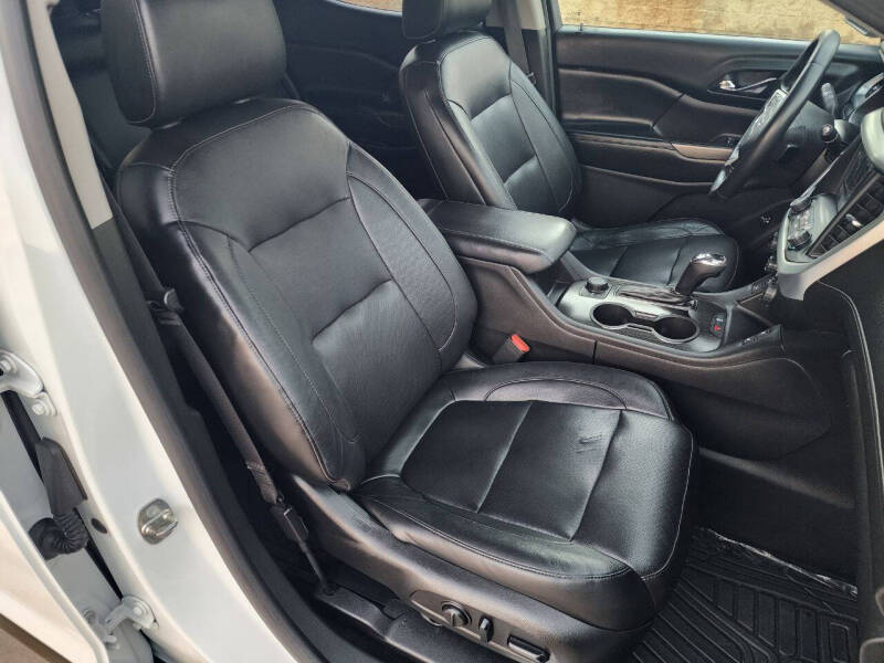 2017 GMC Acadia SLT-1