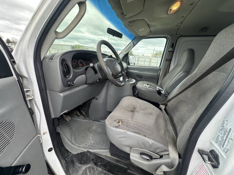 2004 Ford E-Series E-350 SD