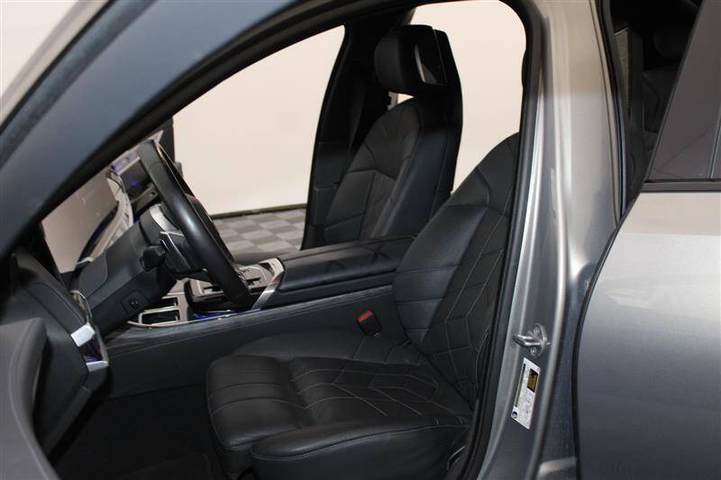 2024 BMW 7 Series 740i