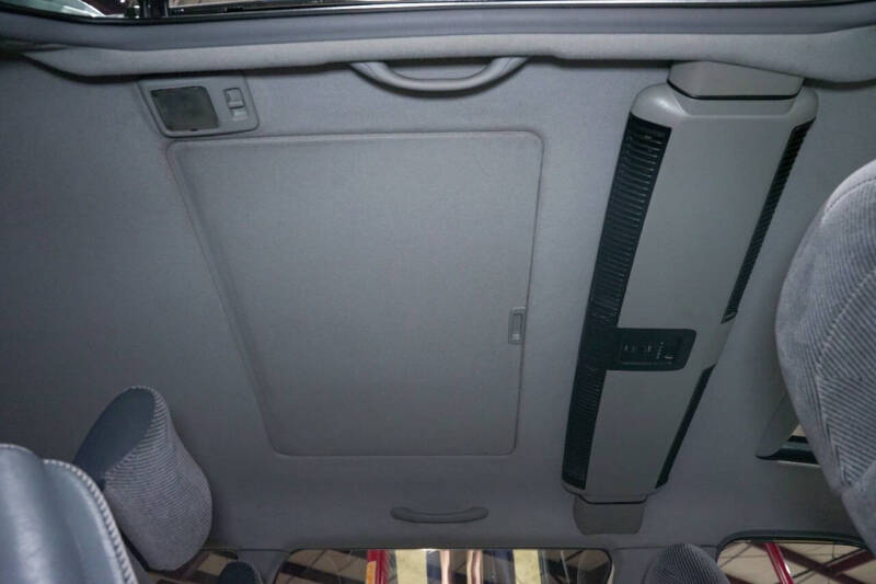 1992 Toyota Previa LE