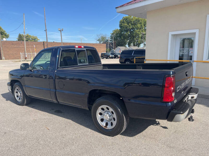 2005 Chevrolet Silverado 1500 Work Truck