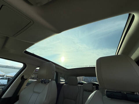 2019 Land Rover Range Rover Evoque SE Premium