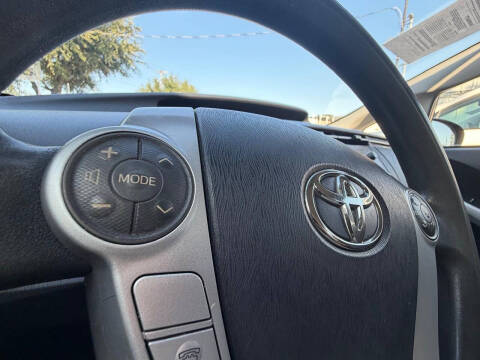 2013 Toyota Prius Two