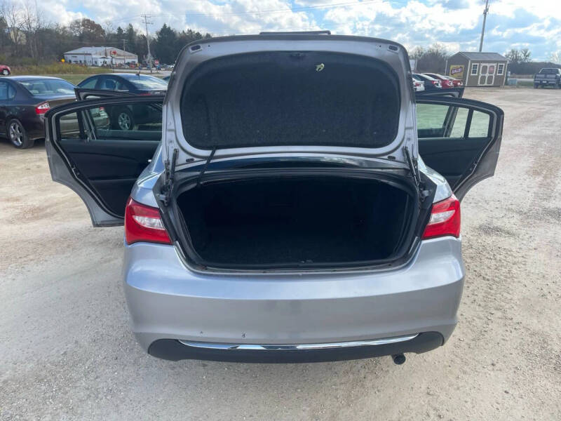 2013 Chrysler 200 LX