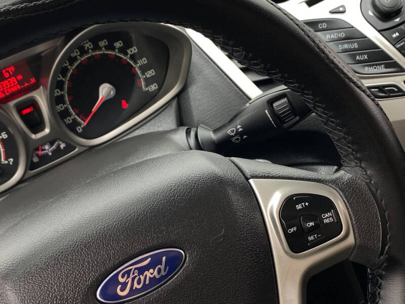 2013 Ford Fiesta SE