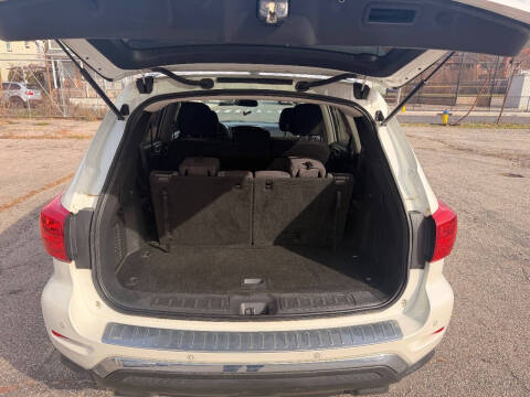 2017 Nissan Pathfinder SV